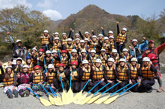 龍ヶ瀬では仲良くね♪ラフティング午後ツアー