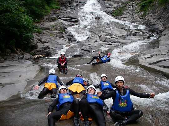 ShowerClimbing2009.7.14 PM.jpg