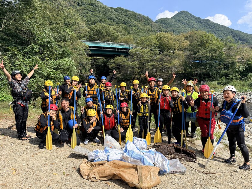  アウトドア感謝祭 清掃ラフティング001