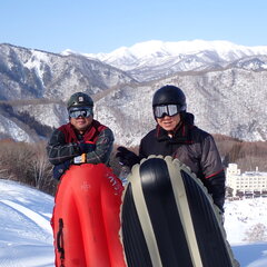 青空広がる笑顔も広がる！仲良しエアーボード初め！！