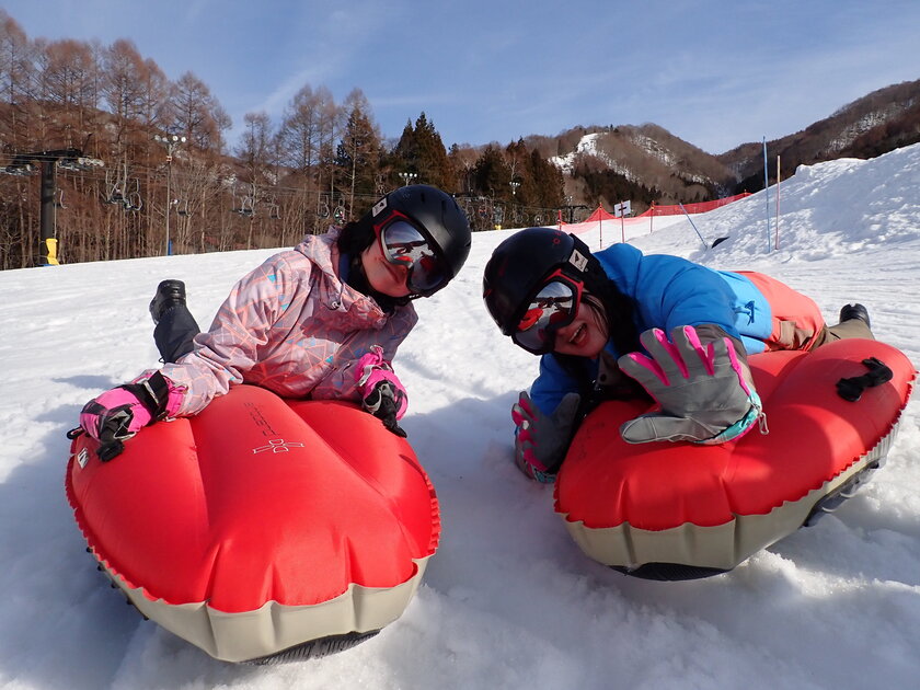 ゲレンデを手軽に滑れるエアーボード001