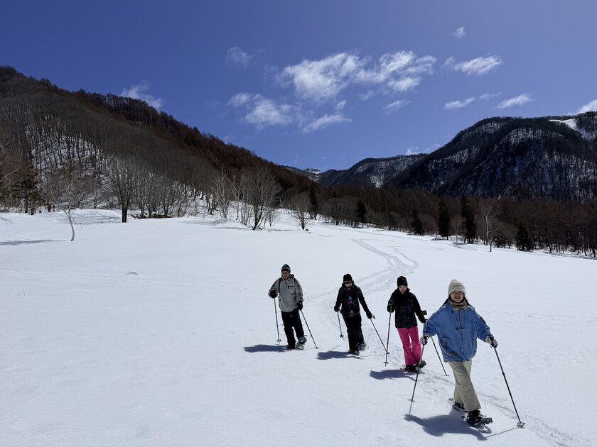 今季ラストスノーシューツアーは最高の天気で歩き納めになりました！！001